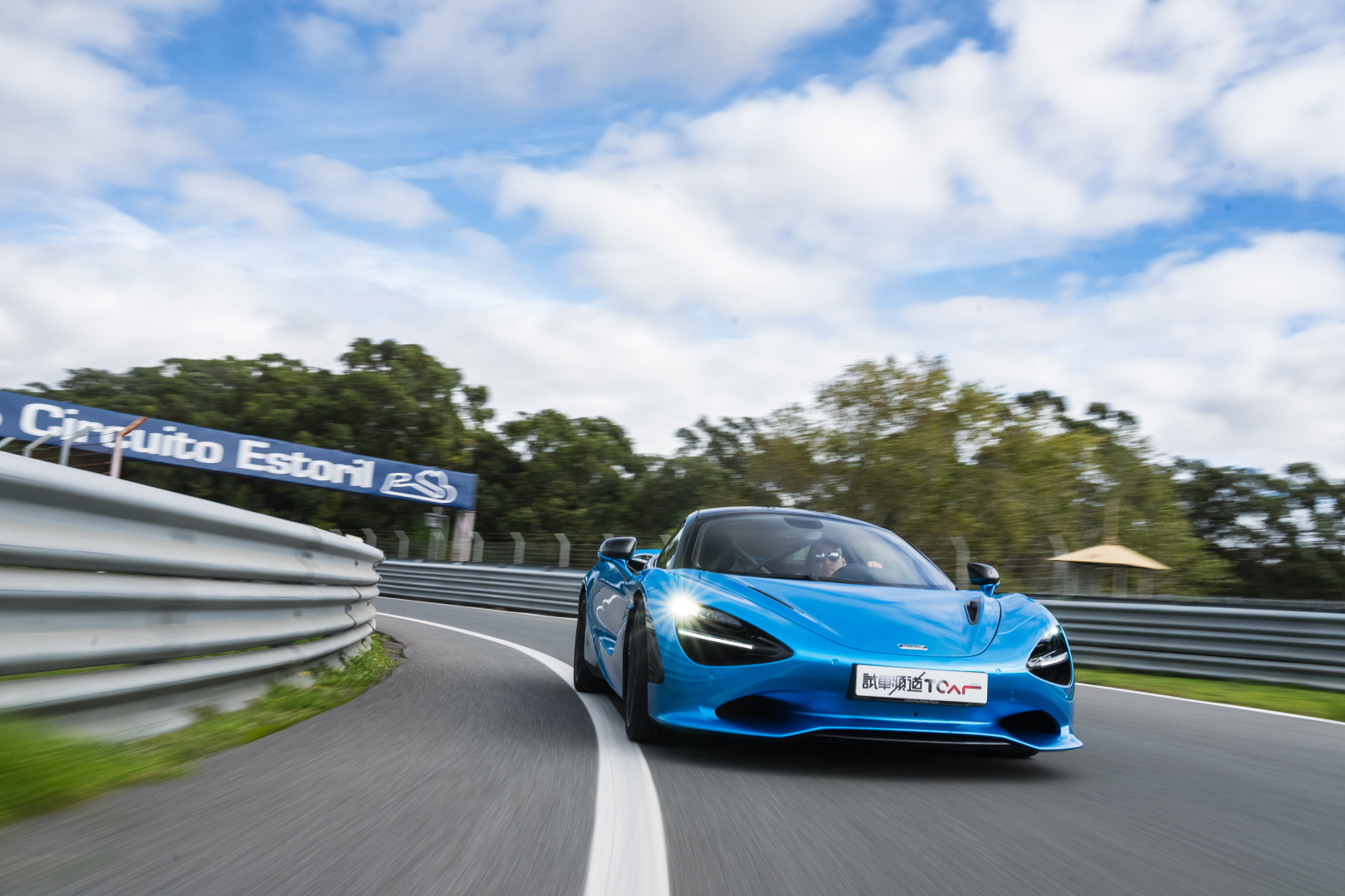 SMALL_McLaren_750S_TheDrive-1323